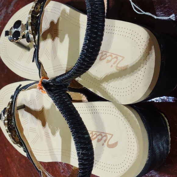 (Sh96)Zicac sandal size 6.5 ?  Or 39 - Picture 2 of 7